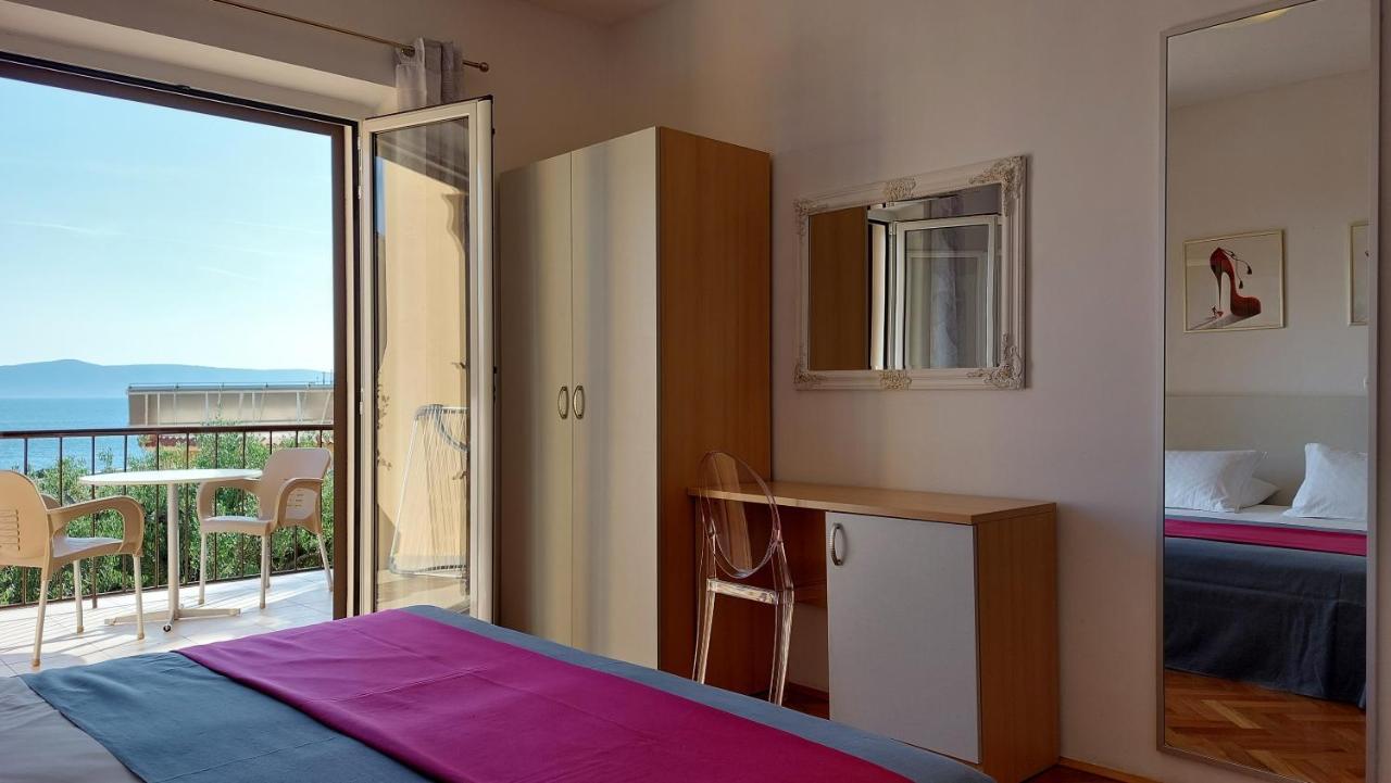 Apartments Denise ポドゥゴラ エクステリア 写真