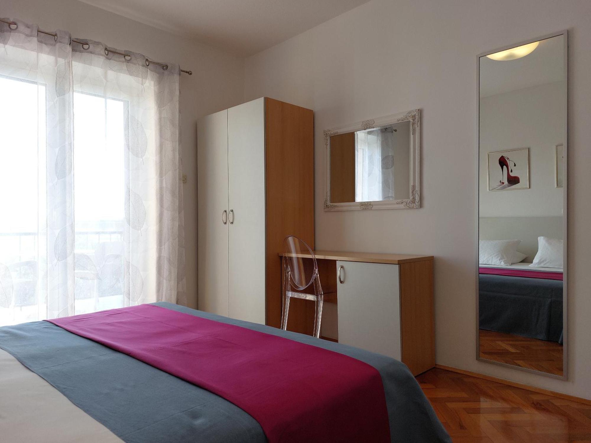 Apartments Denise ポドゥゴラ エクステリア 写真